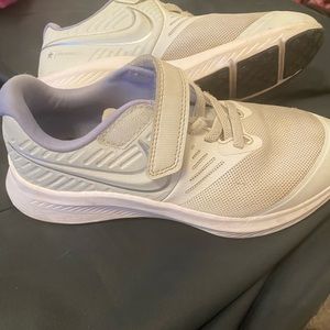 Gently used condition. Girls Nike tennis shoes size 2Y